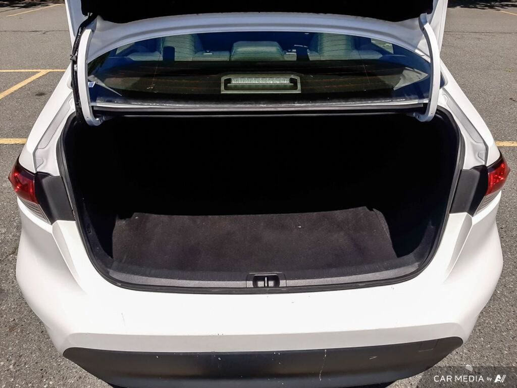 2023 Toyota Corolla Hybrid LE, Vancouver, Cash