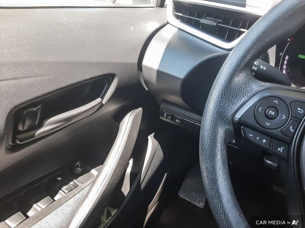 2023 Toyota Corolla Hybrid LE, Vancouver, Cash