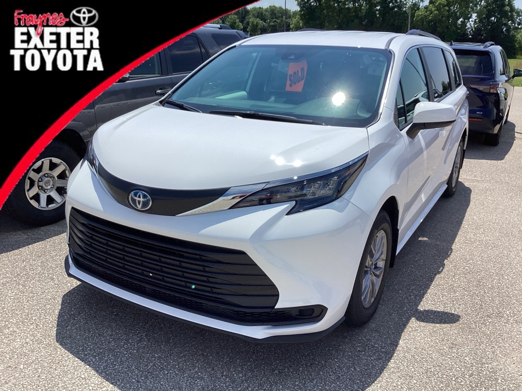 2025 Toyota Sienna LE 8-Passenger AWD (SOLD)