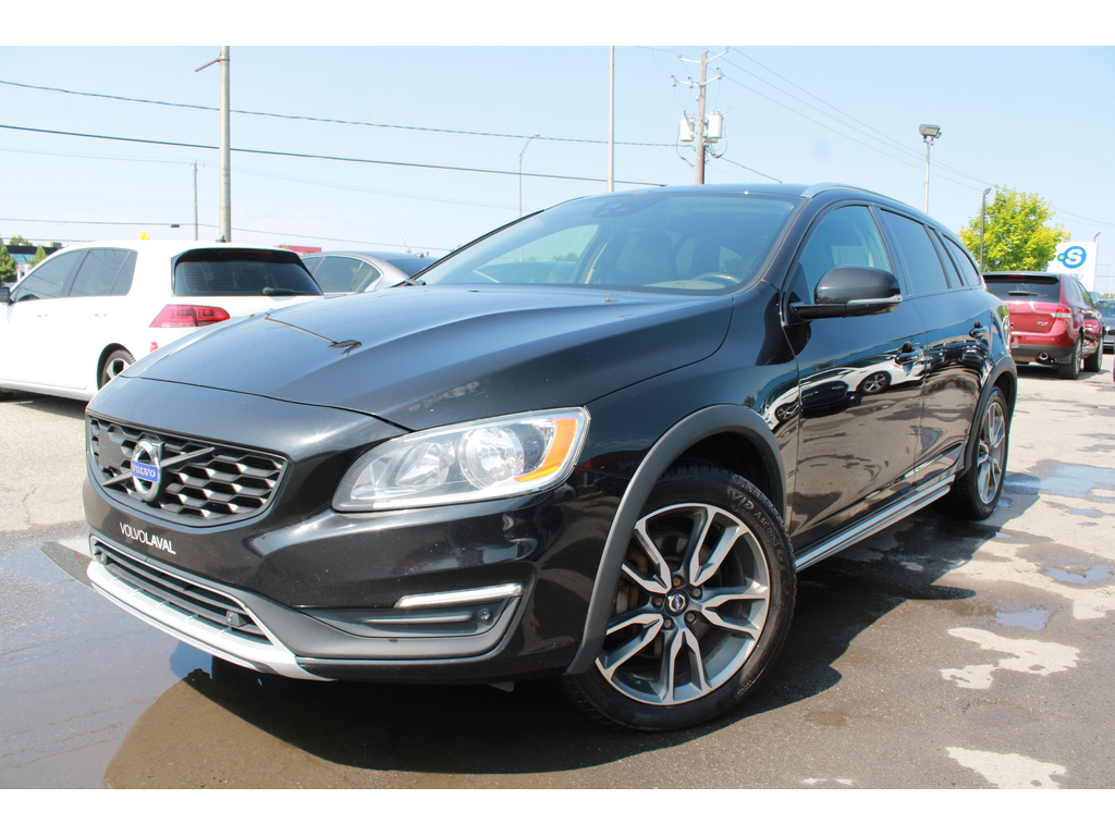 2017 Volvo V60 Cross Country T5 AWD, NAVIGATION, MAGS, CUIR, TOIT OUVRANT, A/C