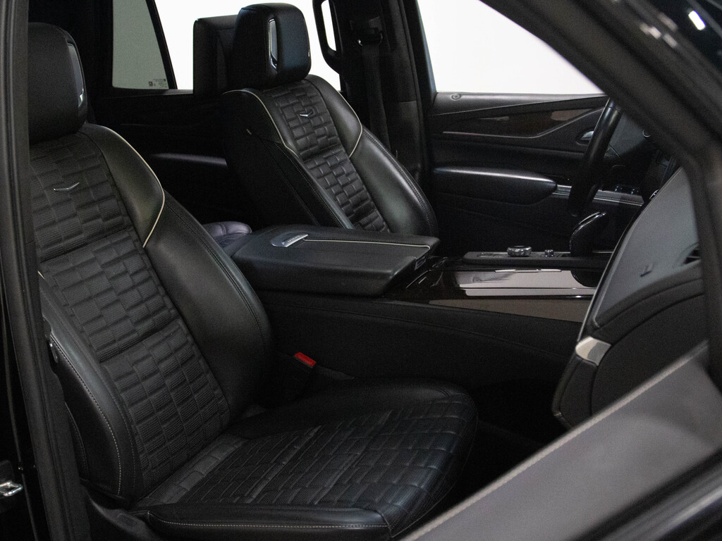 2021 Cadillac Escalade Sport Platinum, Toronto, Cash