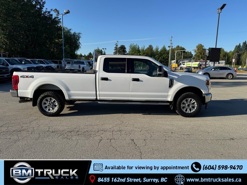 2020 Ford F-250 XLT / Crew Cab / 8 Ft Long Box / 4x4