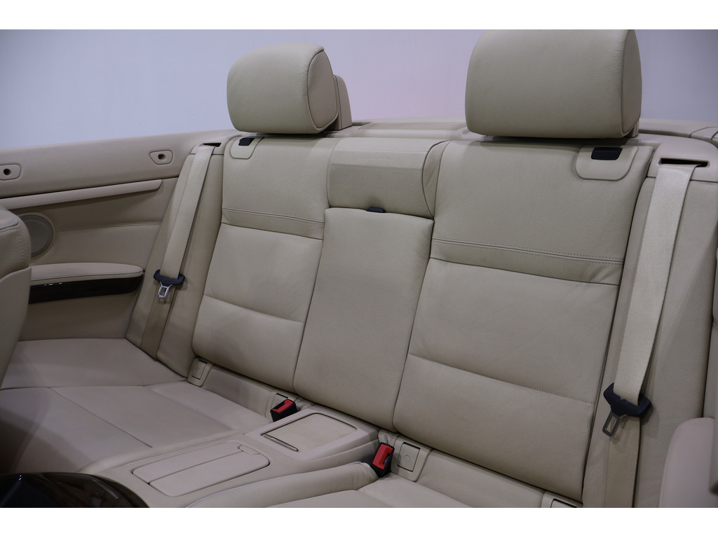 2011 BMW 335i 335i CAB   LOW MILEAGE!!   CLEAN CARFAX, Toronto, Cash