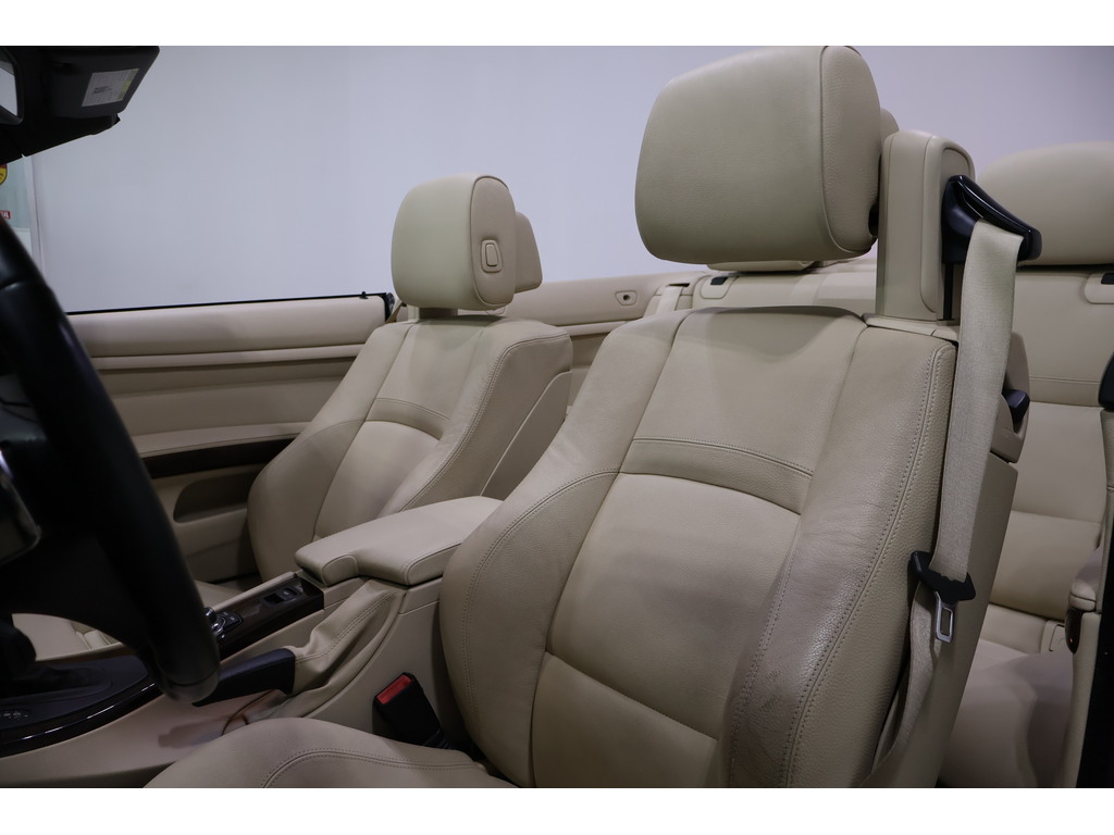 2011 BMW 335i 335i CAB   LOW MILEAGE!!   CLEAN CARFAX, Toronto, Cash