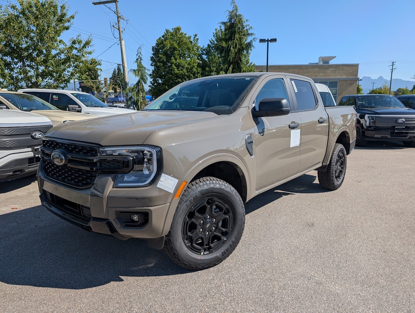 2025 Ford Ranger XLT - FX4 Off-Road, Black Appearance Pkgs