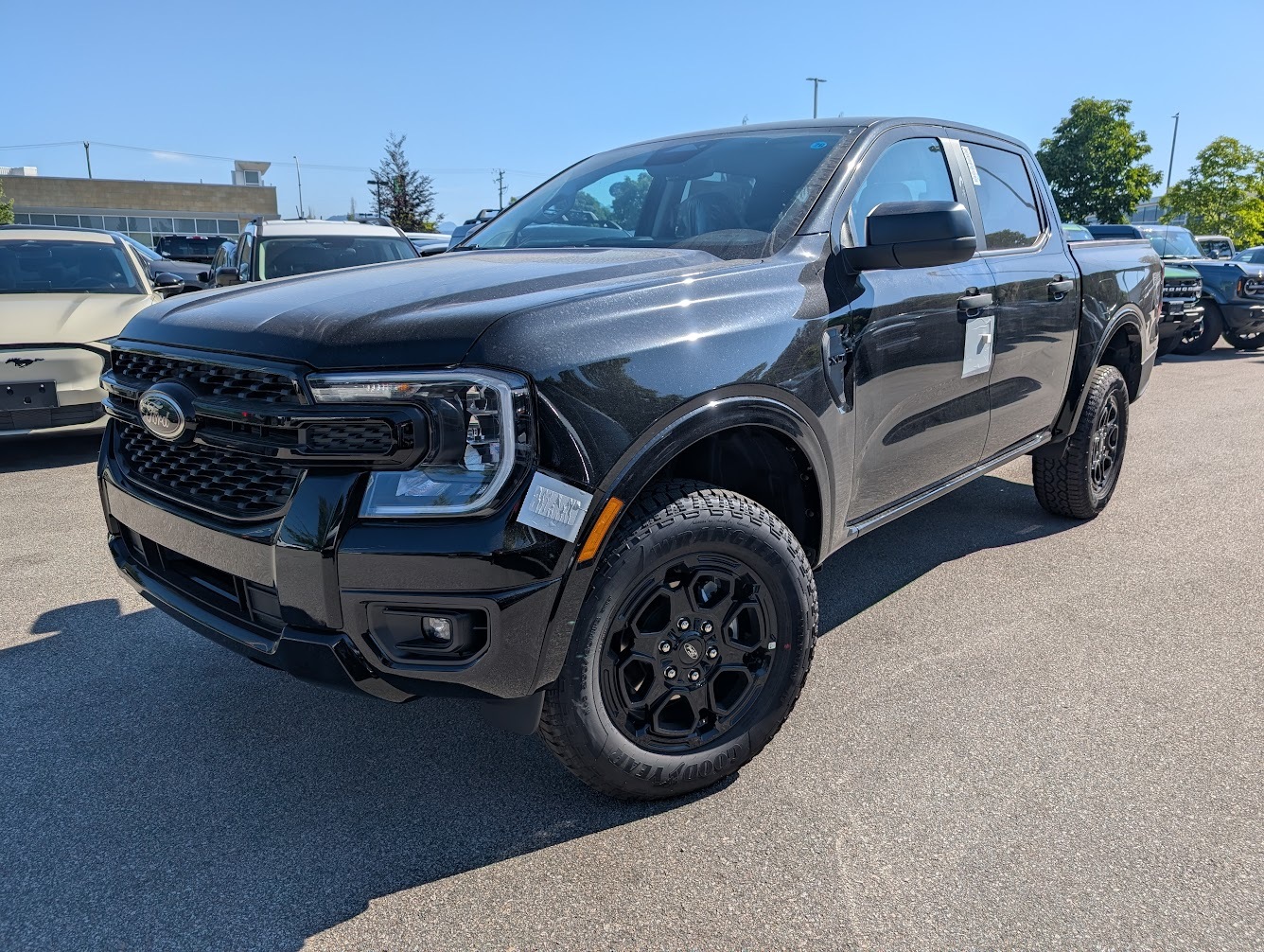 2025 Ford Ranger XLT - FX4, Black Appearance, Trailer Tow Pkgs