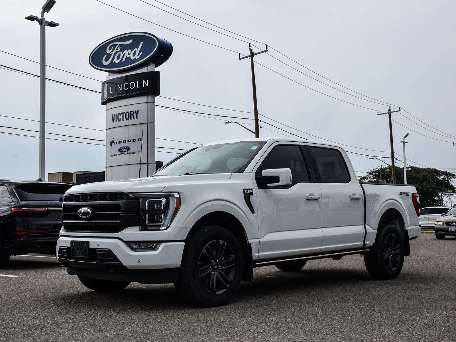 2022 Ford F-150 Lariat 502A | Panoroof | Power Boards |
