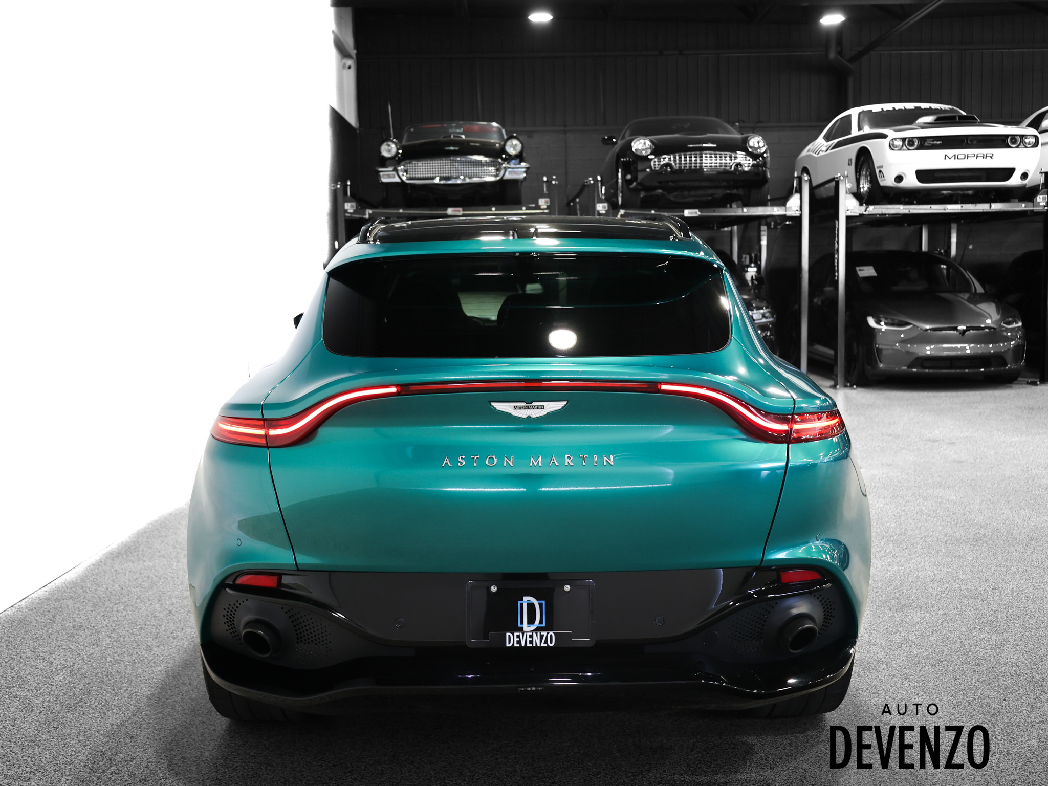 2022 Aston Martin DBX