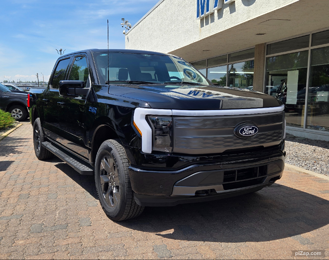 2025 Ford F-150 Lightning