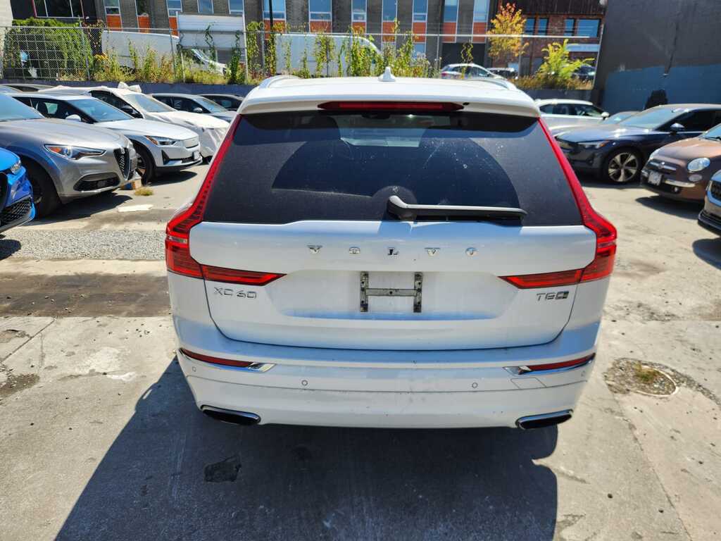 2019 Volvo XC60 Hybrid T8 Inscription, Vancouver, Cash