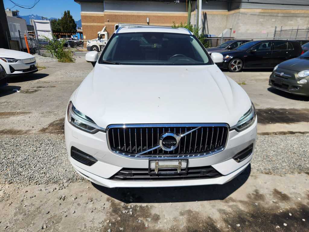 2019 Volvo XC60 Hybrid T8 Inscription, Vancouver, Cash