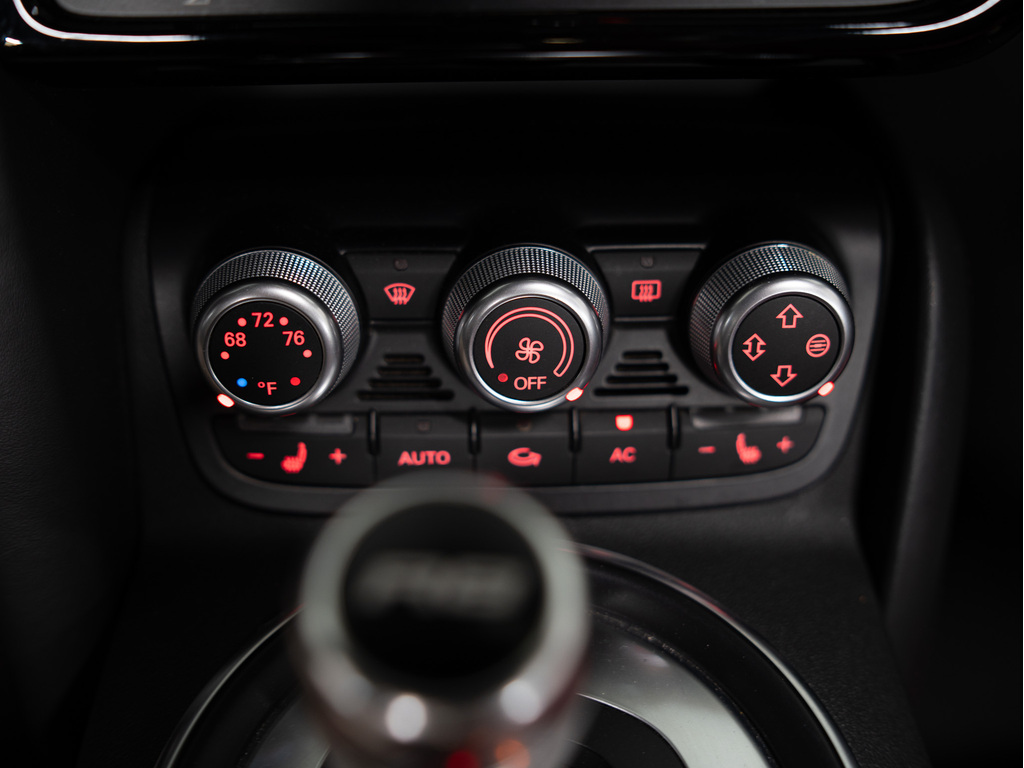 2011 Audi R8 4.2, Toronto, Cash