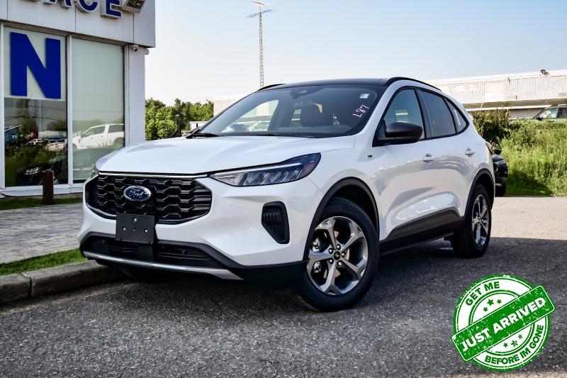 2025 Ford Escape ST-Line  • SUNROOF • NAV • PARK ASSIST • CP/AA