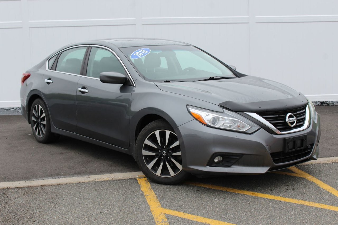 2018 Nissan Altima 2.5 SV | SunRoof | HtdSeats | Cam | USB | Aux Clea