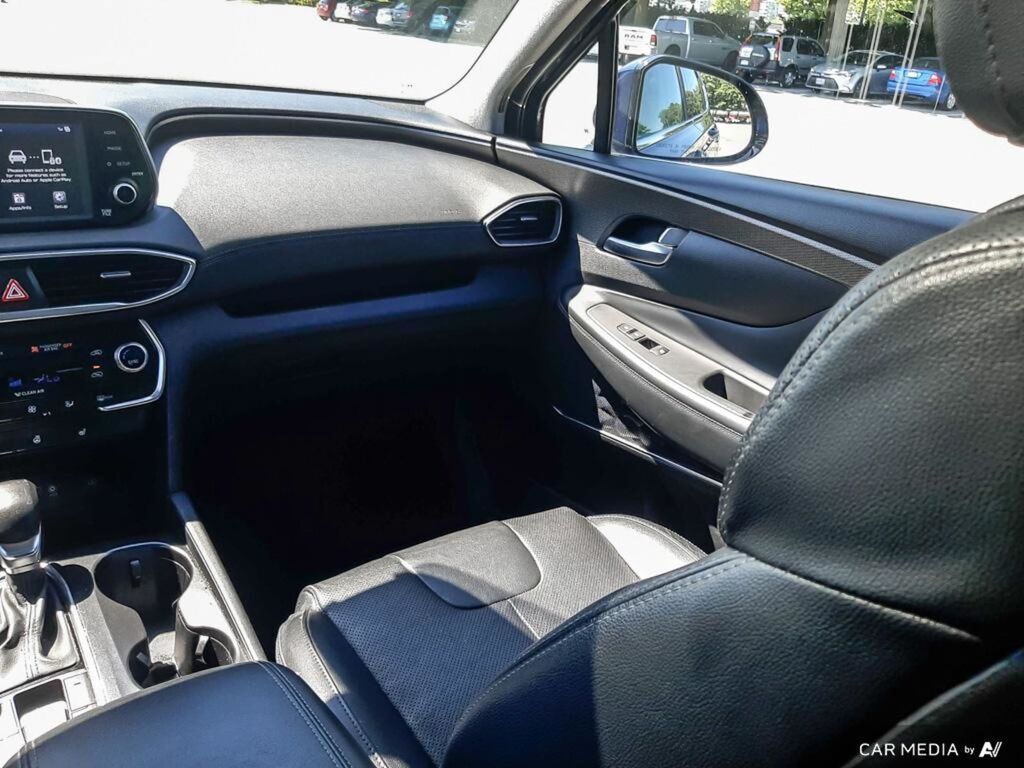 2020 Hyundai Santa Fe Preferred AWD with Sun and Leather Package, Vancouver, Cash