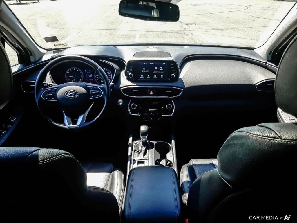 2020 Hyundai Santa Fe Preferred AWD with Sun and Leather Package, Vancouver, Cash