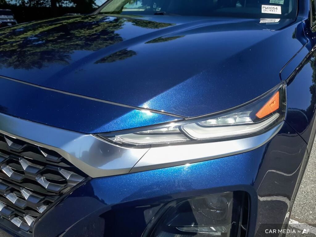 2020 Hyundai Santa Fe Preferred AWD with Sun and Leather Package, Vancouver, Cash