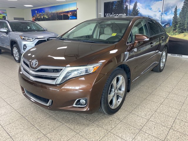 2014 Toyota Venza Limited | Panoramic Sunroof | Heated Leather