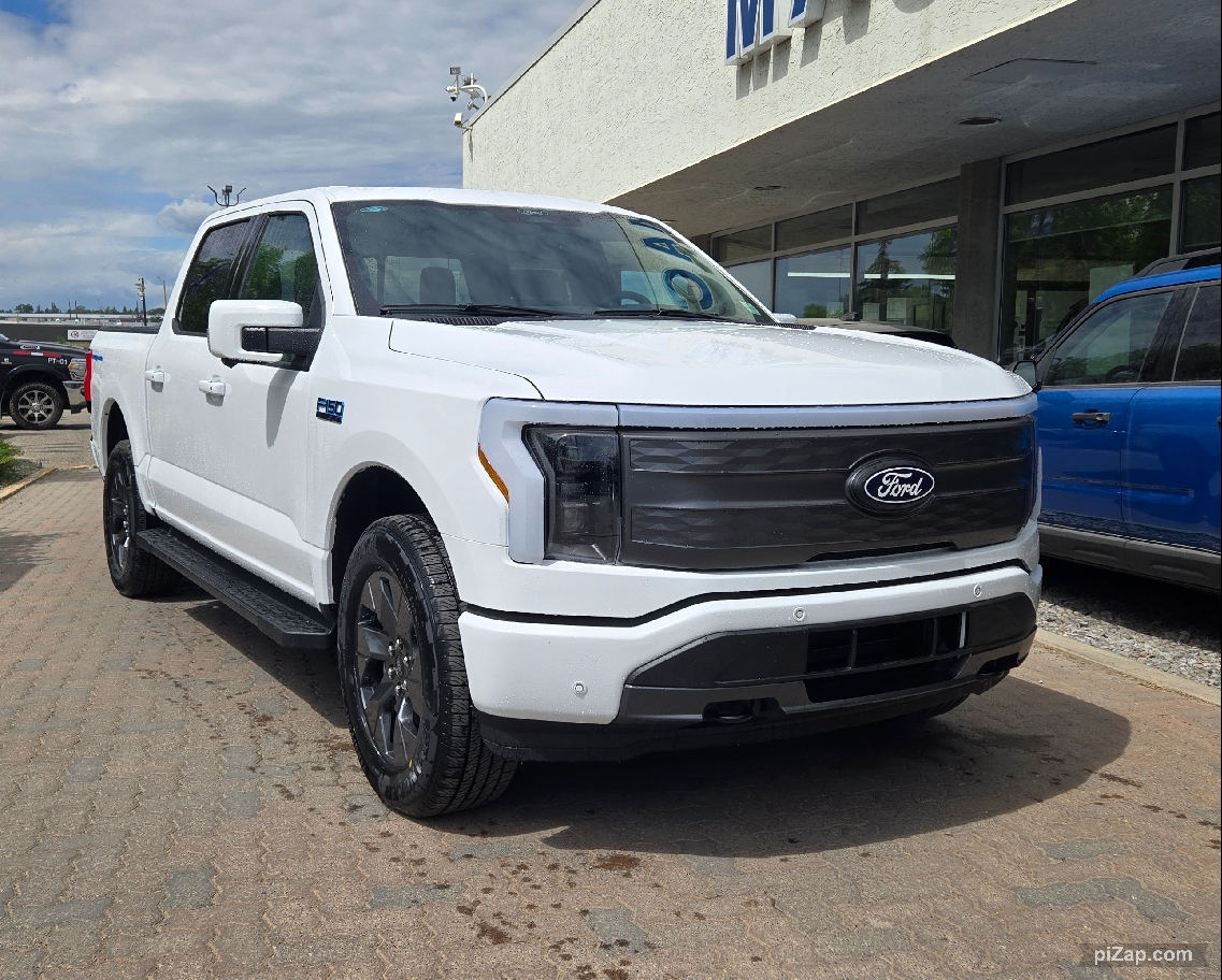2025 Ford F-150 Lightning