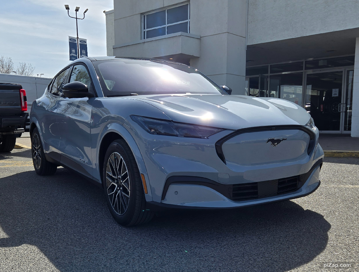 2025 Ford Mustang Mach-E