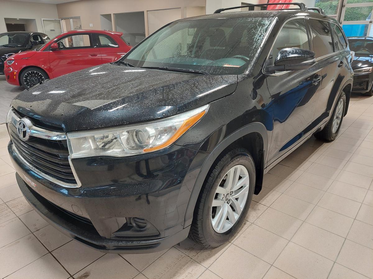 2016 Toyota Highlander Traction intégrale 4 portes LE
