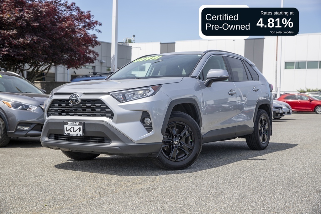 2021 Toyota RAV4 XLE! Power Liftgate! NAV! Safety! Sunroof!