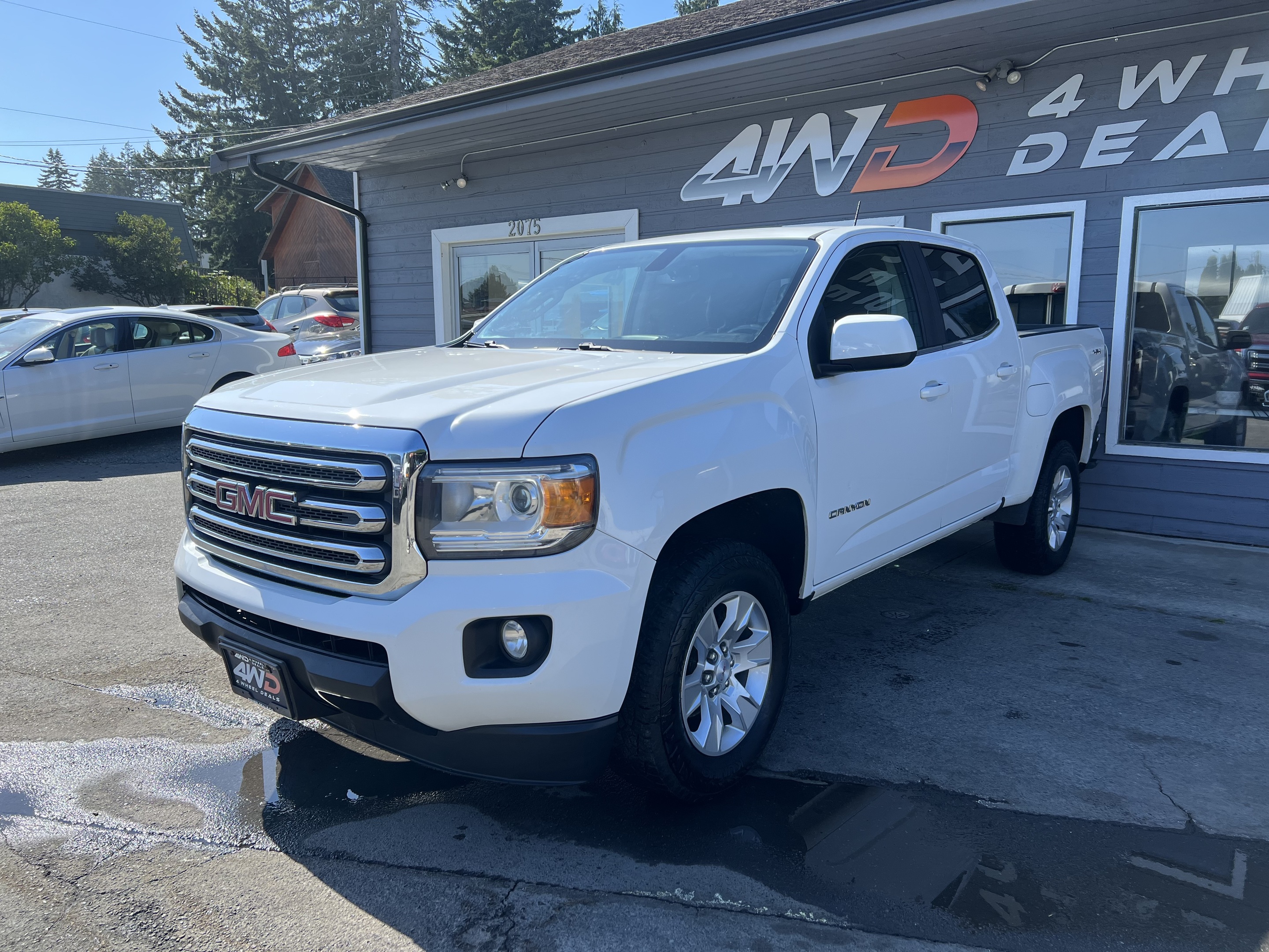 2017 GMC Canyon 4WD Crew Cab 128.3  SLE