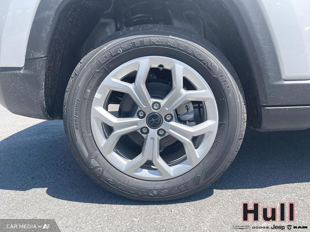 2025 Jeep Compass North, Toronto, Cash