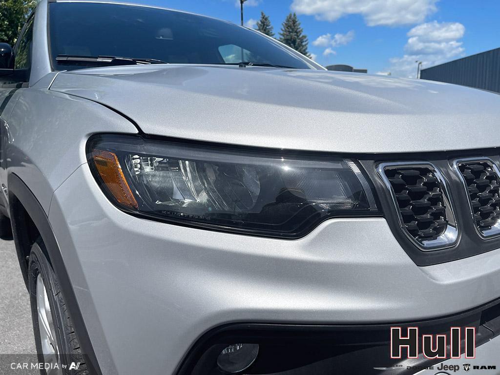2025 Jeep Compass North, Toronto, Cash