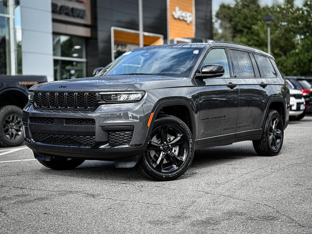 2025 Jeep Grand Cherokee L Laredo | ALTITUDE | TOW PKG | SUNROOF | HEATED SEA