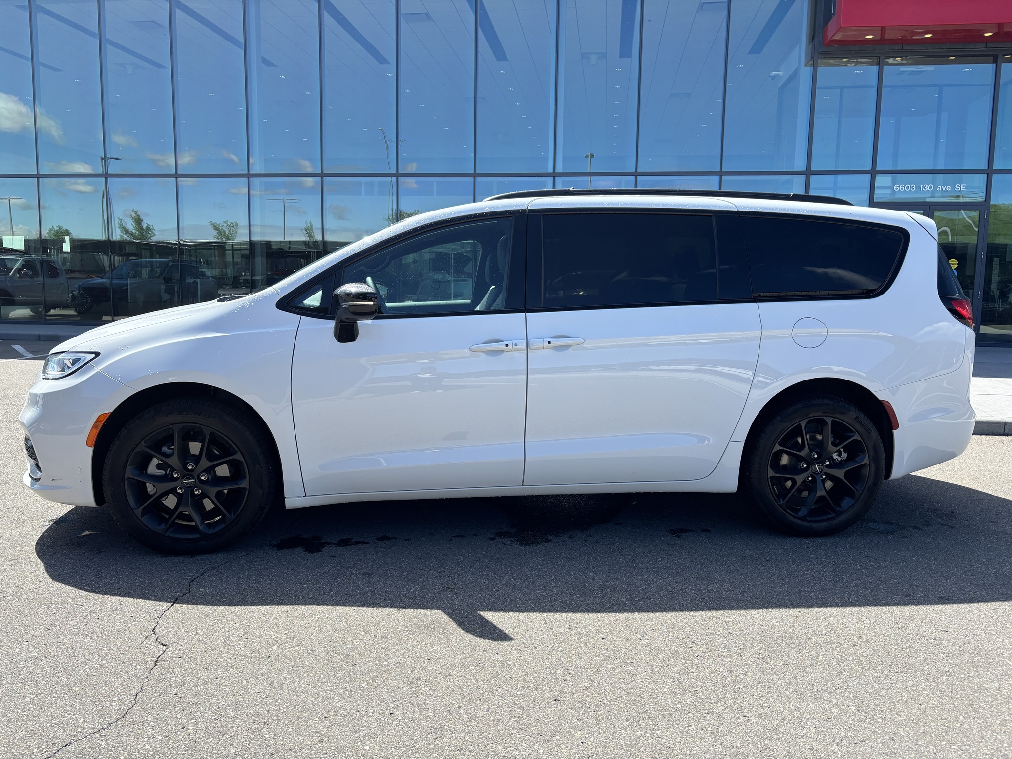 2024 Chrysler Pacifica