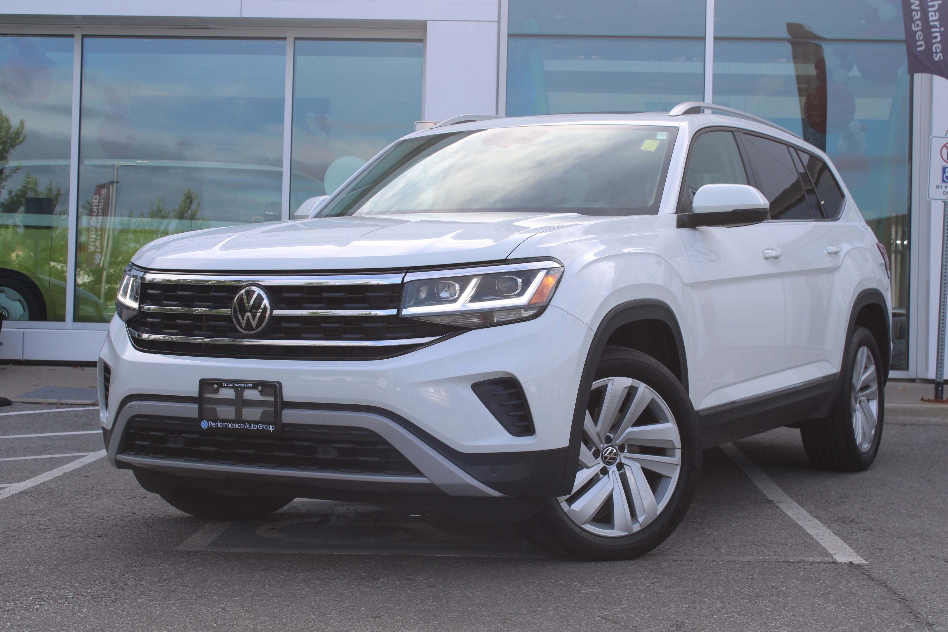 2021 Volkswagen Atlas Highline | Turbo | Captain Chairs