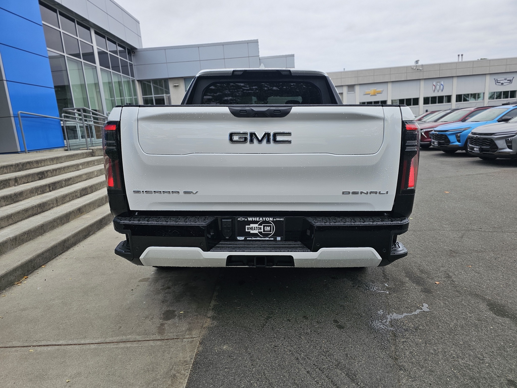 2025 GMC Sierra EV