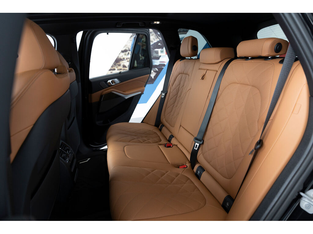 2024 BMW X5 xDrive40i, Vancouver, Cash