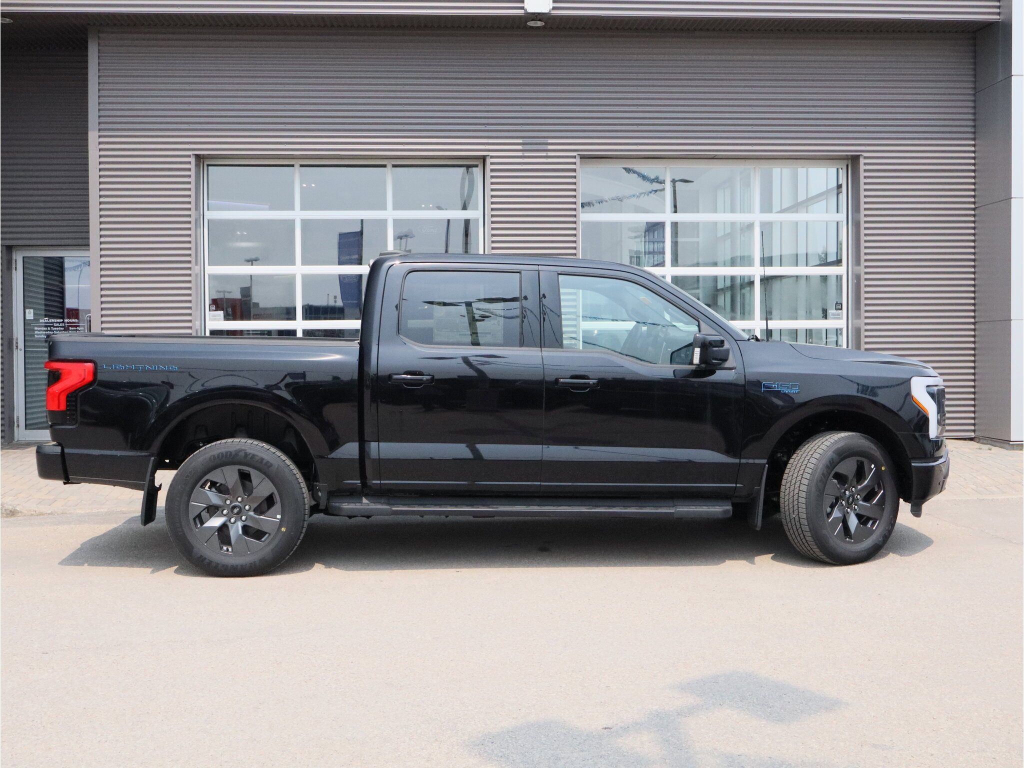 2025 Ford F-150 Lightning