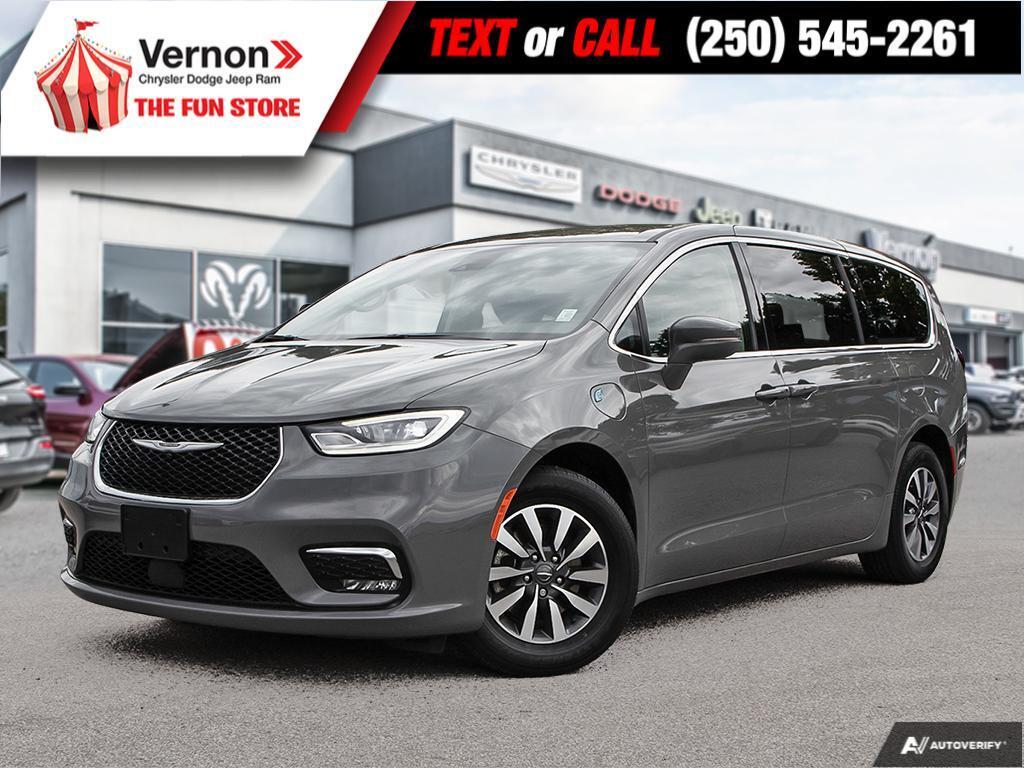 2022 Chrysler Pacifica Hybrid Touring L  - Leather Seats
