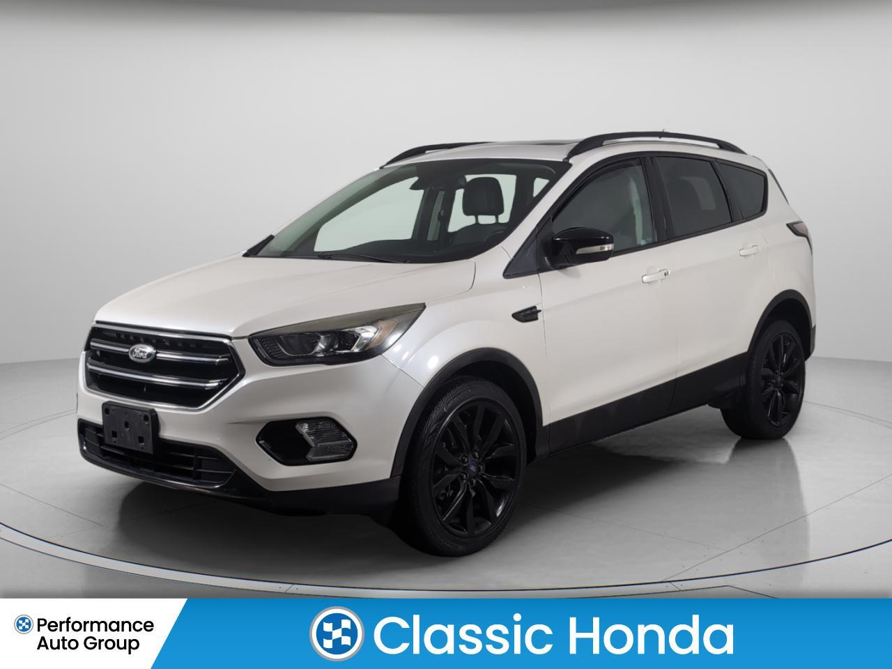 2017 Ford Escape TITANIUM | SUNROOF | ALLOYS | NO ACCIDENTS | NAVI