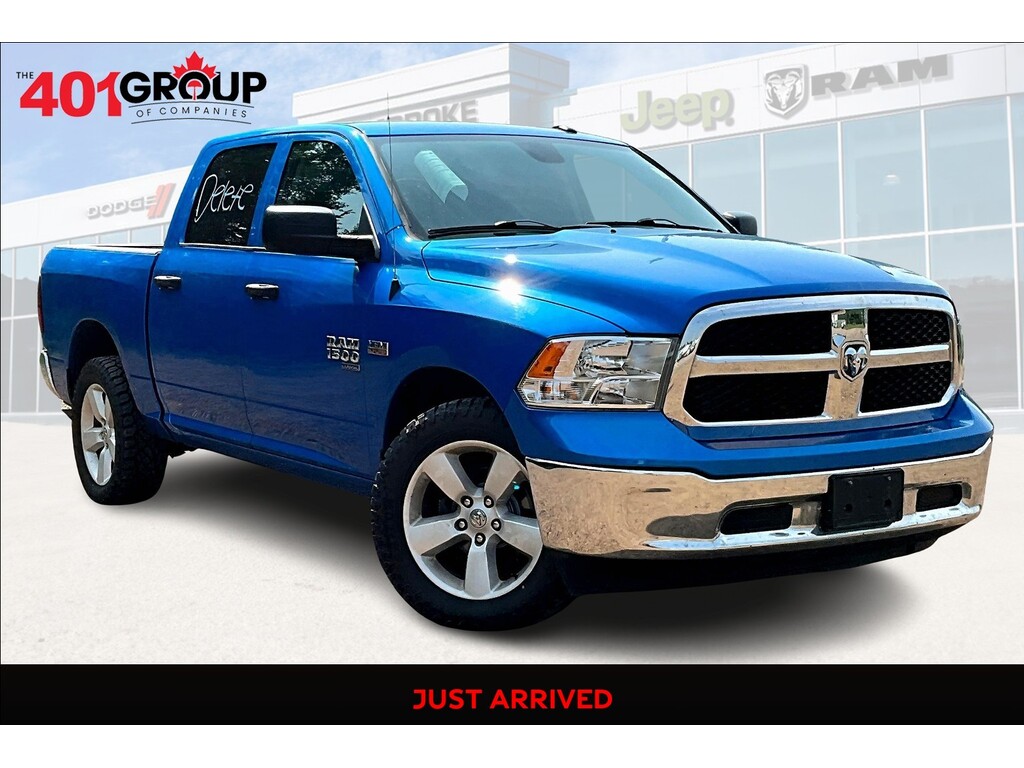 2023 RAM 1500 CLASSIC SLT 4WD | HEMI V8 | Rear Parking Camera | SiriusXM