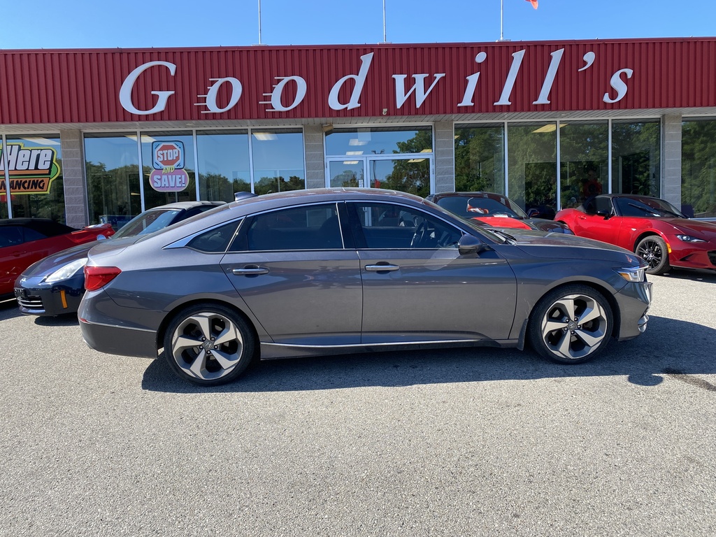 2018 Honda Accord Sedan TOURING, HEATED/ COOLED LEATHER, REMOTE START!