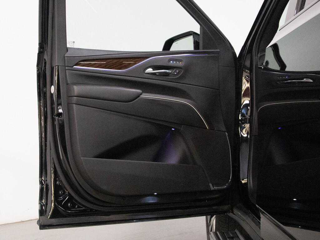 2022 Cadillac Escalade ESV Sport Platinum, Toronto, Cash