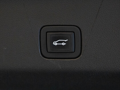 used 2022 Cadillac Escalade ESV car, priced at $102,900