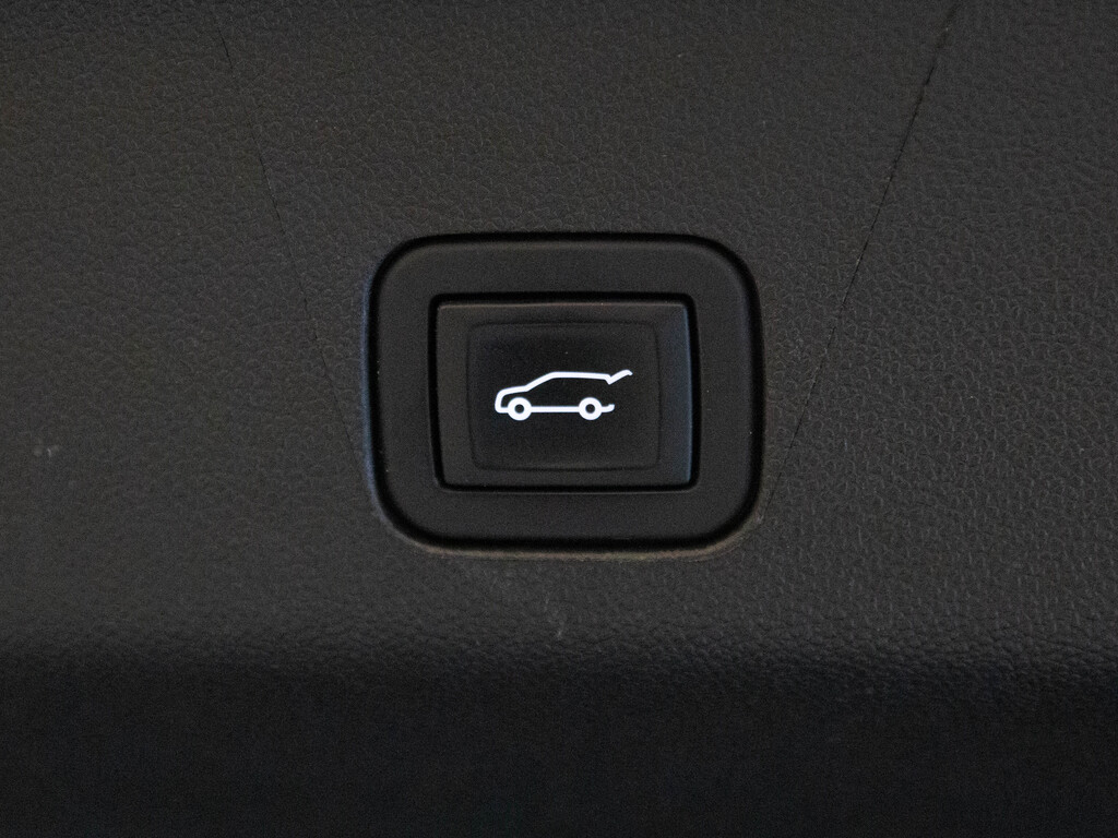 2022 Cadillac Escalade ESV Sport Platinum, Toronto, Cash