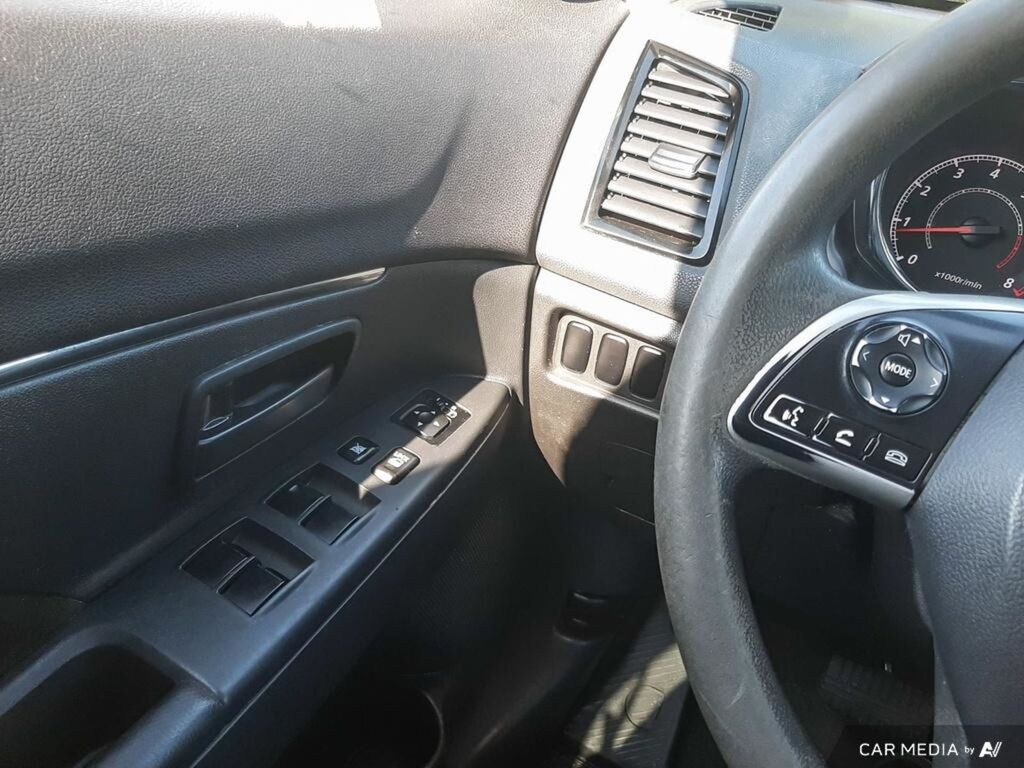 2022 Mitsubishi RVR ES, Vancouver, Cash