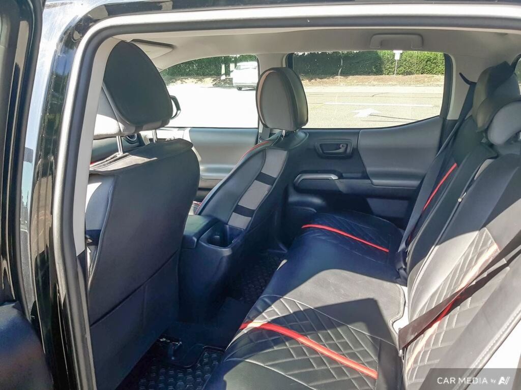 2020 Toyota Tacoma , Vancouver, Cash