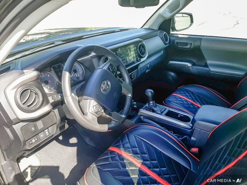 2020 Toyota Tacoma , Vancouver, Cash