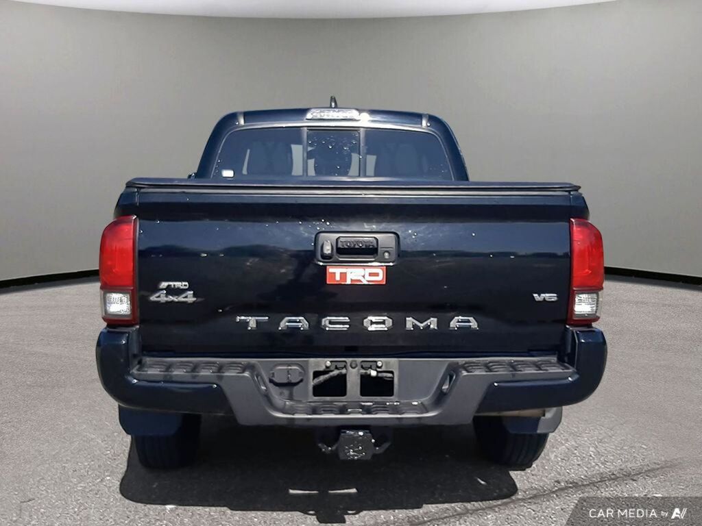 2020 Toyota Tacoma , Vancouver, Cash