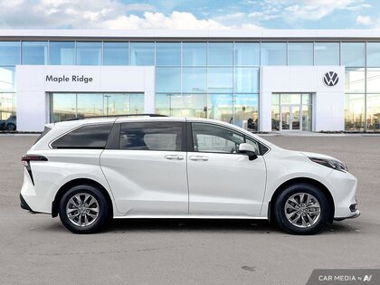 used 2025 Toyota Sienna car, priced at $55,399