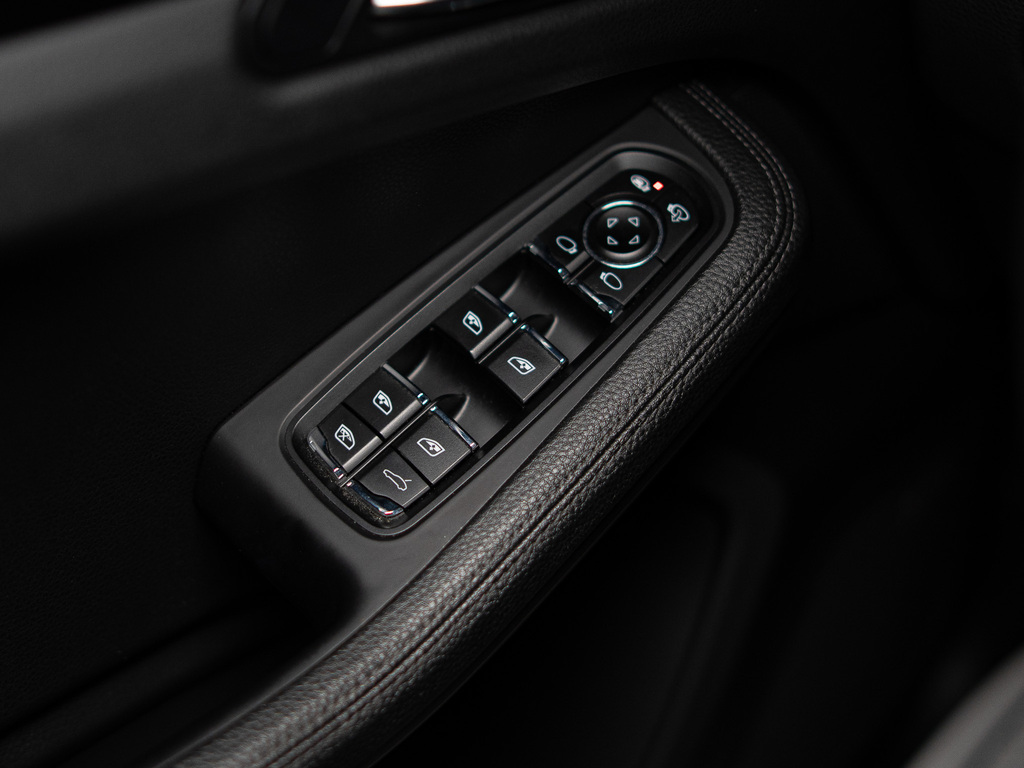 2018 Porsche Macan S, Toronto, Cash