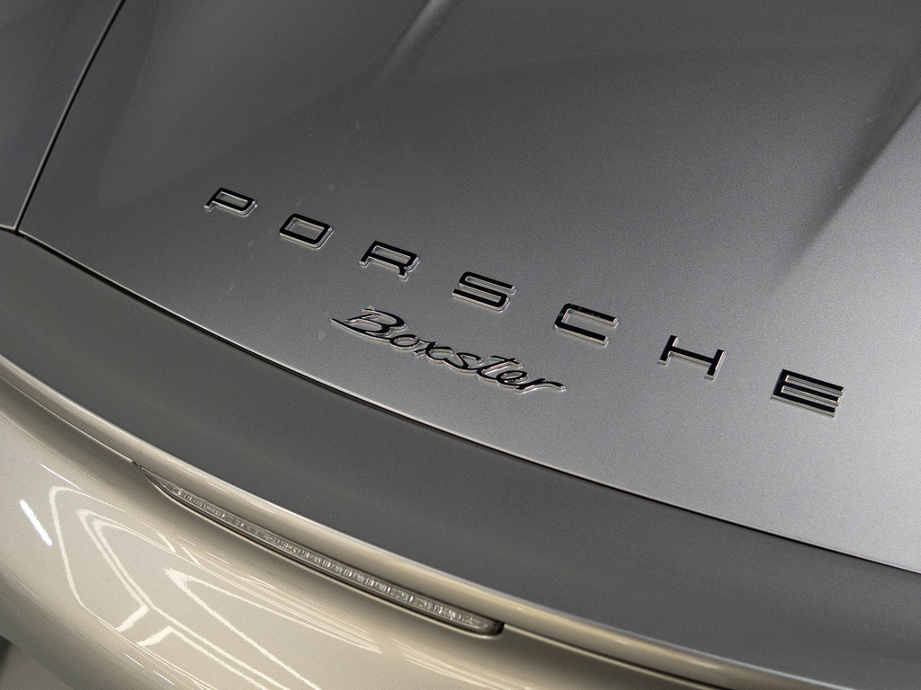2013 Porsche Boxster ROADSTER   MANUAL   20 IN, Toronto, Cash