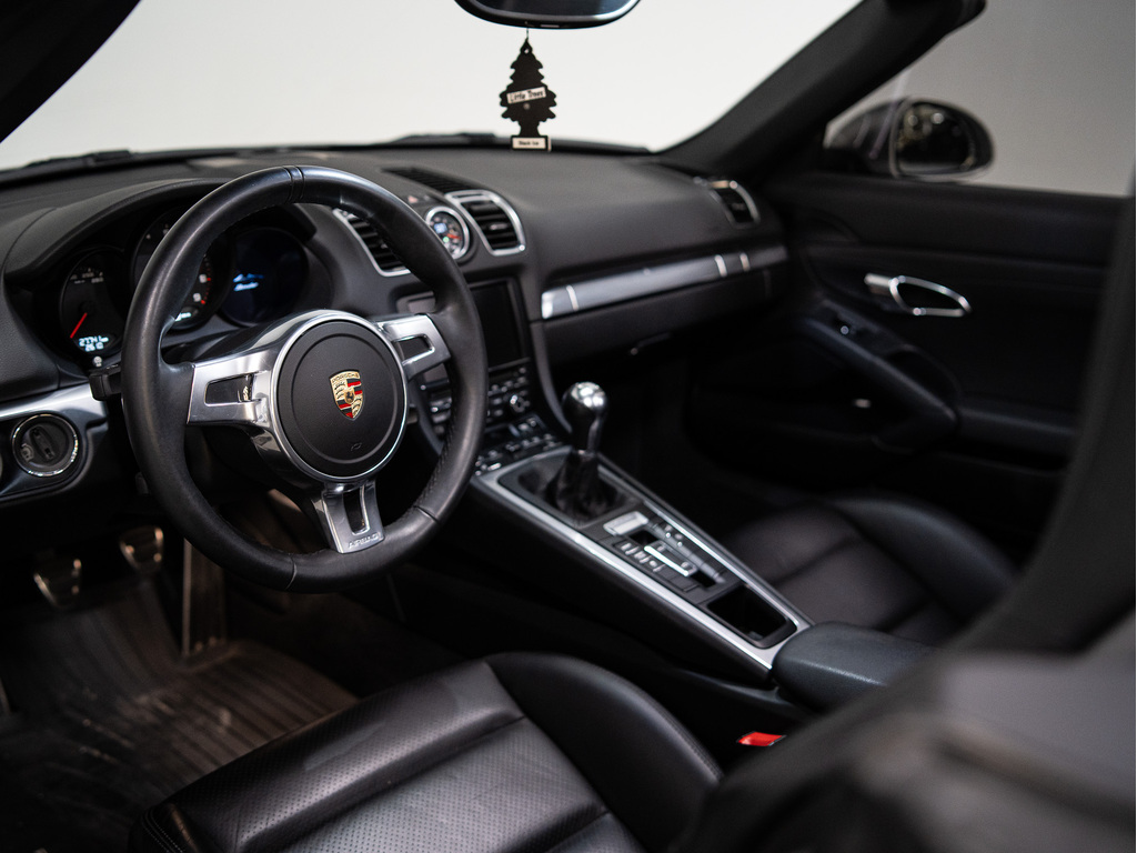 2013 Porsche Boxster ROADSTER   MANUAL   20 IN, Toronto, Cash